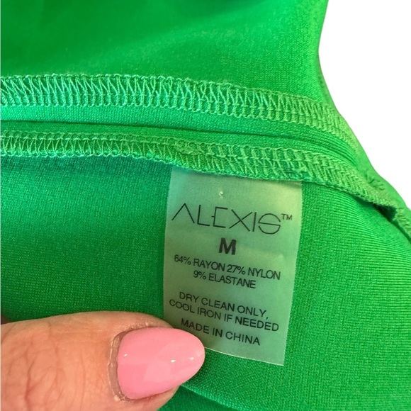 ALEXIS - NWT Royale Jade One-Shoulder Dress Midi Dress Sz M - Picture 9 of 9